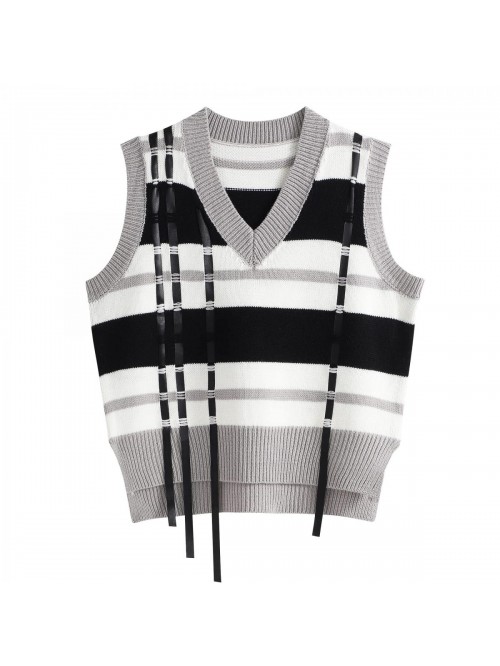Future Women's V-Neck Sleeveless Striped Sweater D...
